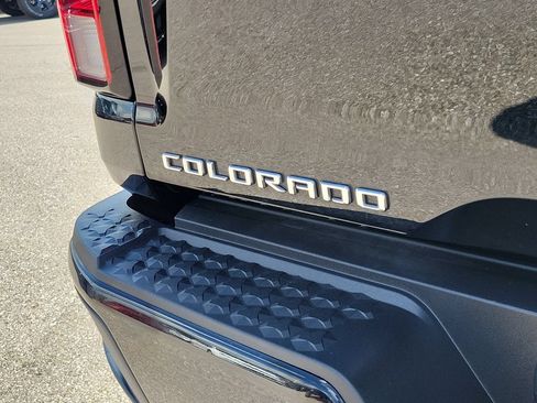 Used 2024 Chevrolet Colorado Trail Boss w/ Advanced Trailering Package AWD/4WD image 7