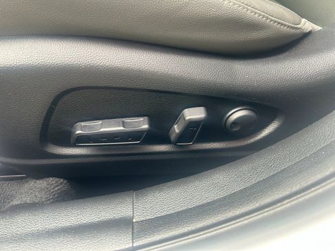 Used 2018 Kia Forte EX w/ EX Premium Plus Package image 17