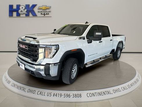 Used 2024 GMC Sierra 2500 Pro w/ Convenience Package AWD/4WD image 3