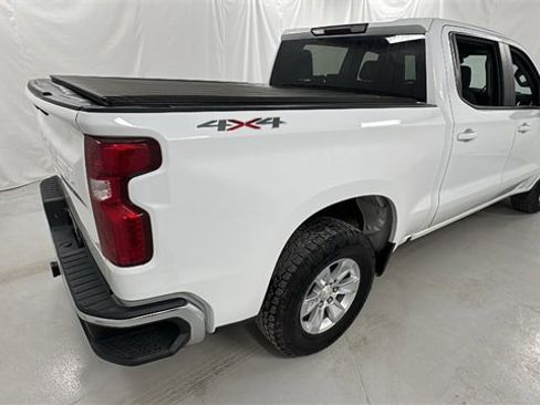 Used 2019 Chevrolet Silverado 1500 LT image 3