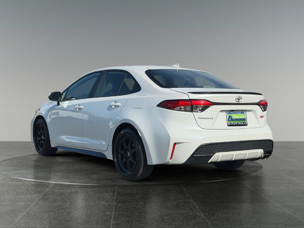 Used 2022 Toyota Corolla XSE FWD image 7