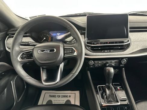 Used 2023 Jeep Compass Latitude w/ Convenience Group AWD/4WD image 6