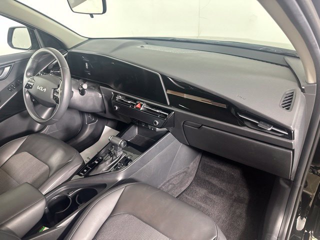 Used 2023 Kia Niro EX FWD image 27