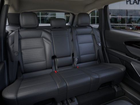 New 2026 Lincoln Nautilus Reserve image 11