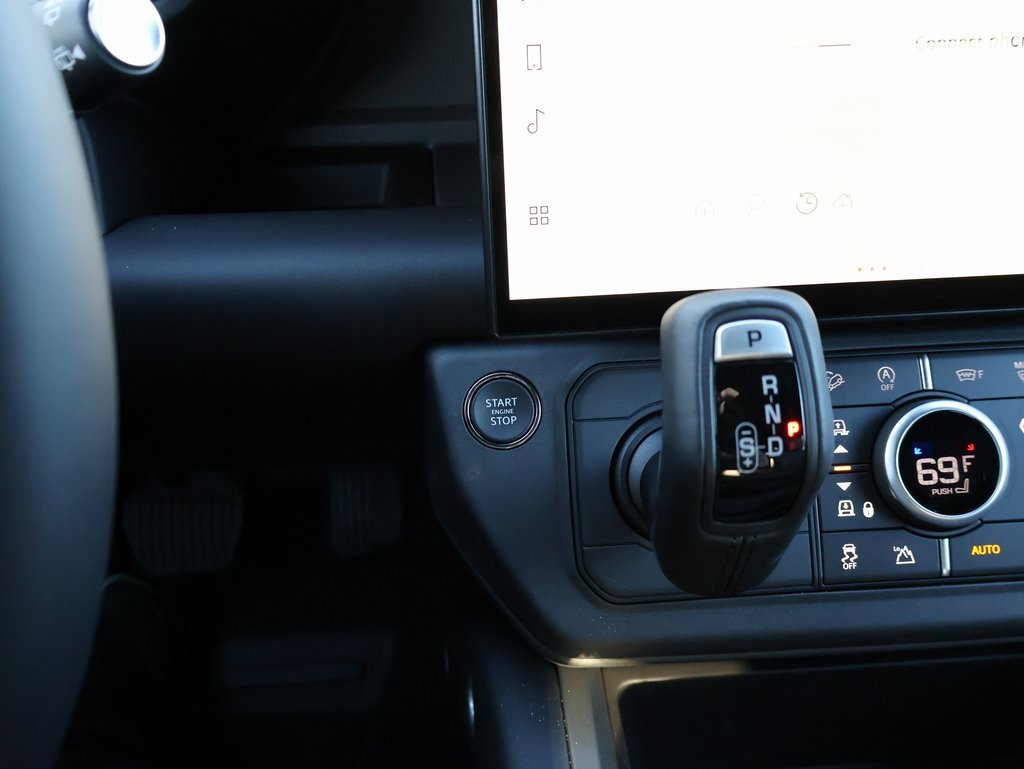 New 2026 Land Rover Defender 110 X-Dynamic SE AWD/4WD image 27