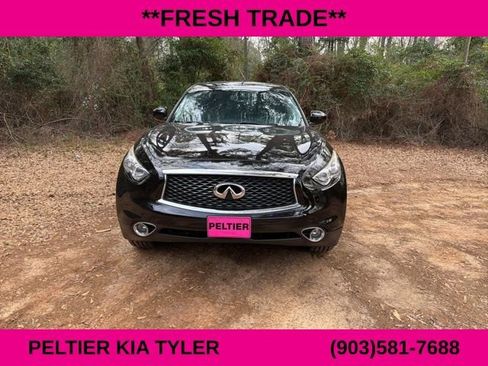 Used 2017 INFINITI QX70 AWD image 2