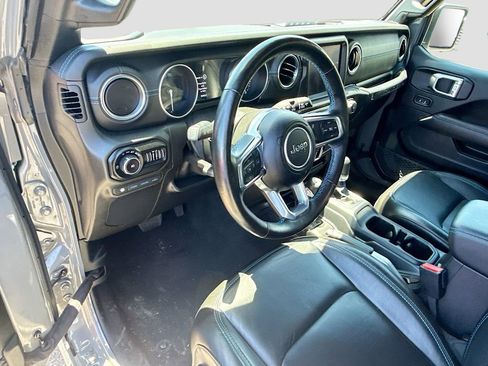 Used 2021 Jeep Wrangler Unlimited Rubicon 4xe w/ Cold Weather Group image 10