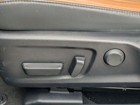 Used 2024 Lexus IS 300 w/ Premium Package image 13