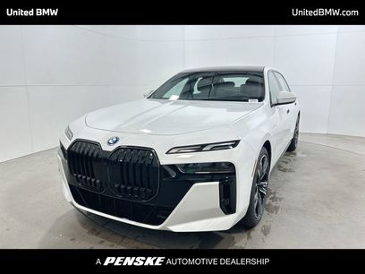New 2026 BMW 750e xDrive w/ Premium Package