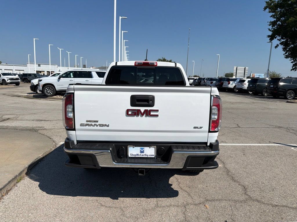 Used 2017 GMC Canyon SLT w/ Driver Alert Package AWD/4WD image 4