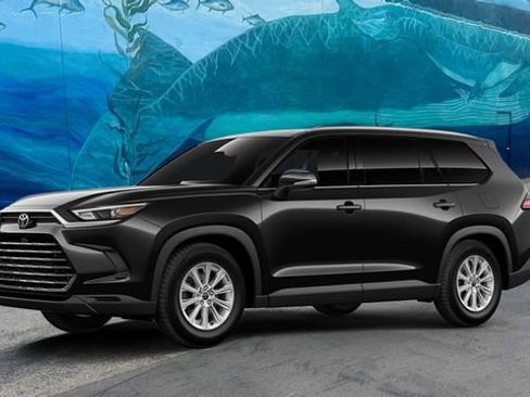 New 2026 Toyota Grand Highlander XLE FWD image 4
