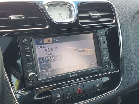 Used 2013 Chrysler 200 Limited w/ Sun/Sound Group FWD image 17