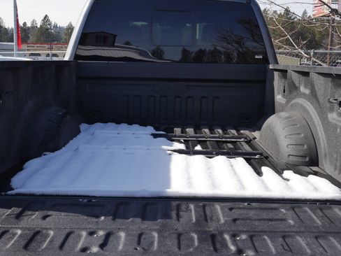 Certified 2022 Ford F250 Lariat w/ Black Appearance Package image 26