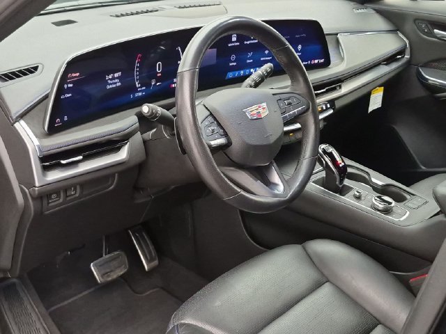 Certified 2024 Cadillac XT4 Sport AWD/4WD image 9