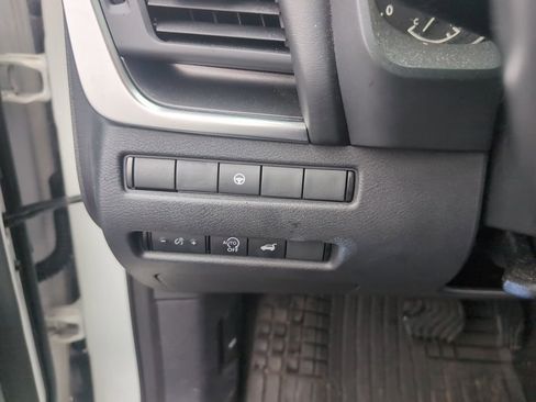 Used 2023 Nissan Rogue SV w/ SV Premium B Package image 27