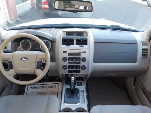Used 2012 Ford Escape FWD Hybrid image 18