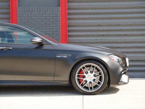 Used 2018 Mercedes-Benz E 63 AMG S image 9