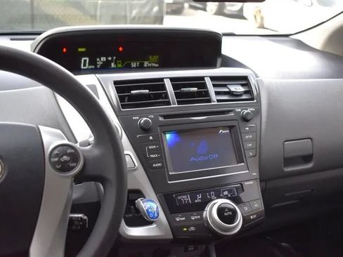 Used 2012 Toyota Prius V Two FWD image 18