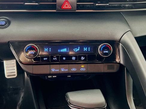 Certified 2025 Hyundai Elantra Sport FWD image 15