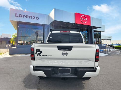 New 2025 Nissan Frontier SV w/ SV Convenience Package image 5