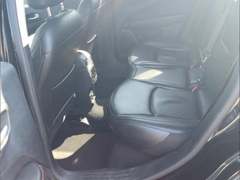 Used 2020 Jeep Compass Limited AWD/4WD image 2