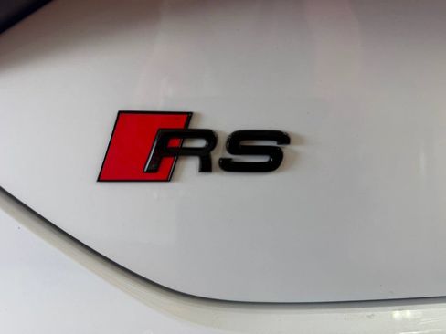Used 2024 Audi RS e-tron GT w/ Ceramic Brake Package AWD/4WD image 33