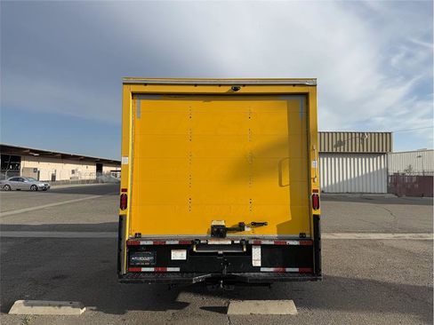 Used 2020 GMC Savana 3500 Extended w/ Driver Convenience Package image 6