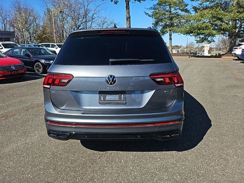Certified 2023 Volkswagen Tiguan SE R-Line image 7