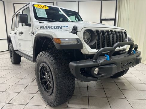 Used 2023 Jeep Wrangler Unlimited Rubicon 4xe image 2