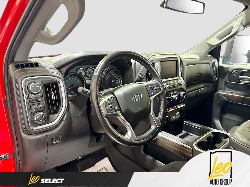 Used 2021 Chevrolet Silverado 1500 RST w/ Max Trailering Package AWD/4WD image 11