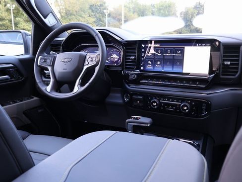 New 2026 Chevrolet Silverado 1500 ZR2 w/ Dark Appearance Package image 32