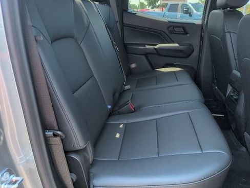 Used 2026 Chevrolet Colorado Trail Boss AWD/4WD image 39