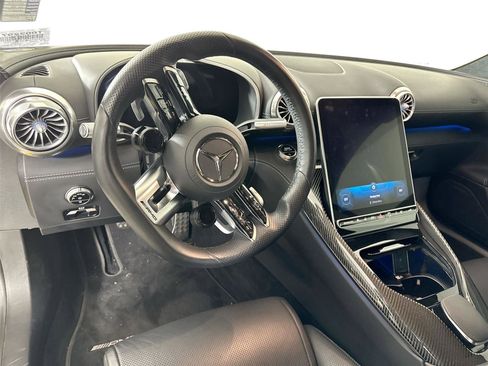 Used 2022 Mercedes-Benz SL 55 AMG AMG SL 55 image 11