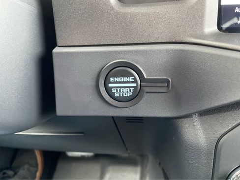 New 2025 Ford Bronco Badlands image 21