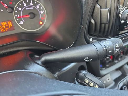 Used 2022 RAM ProMaster City Wagon image 22