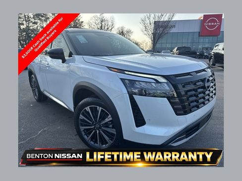 New 2026 Nissan Pathfinder Platinum w/ Cargo Package FWD image 1