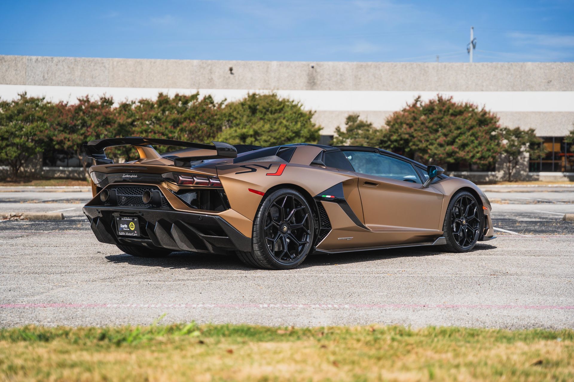 Used 2021 Lamborghini Aventador SVJ AWD/4WD image 34