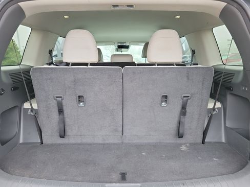 Used 2025 Hyundai Santa Fe SE image 23