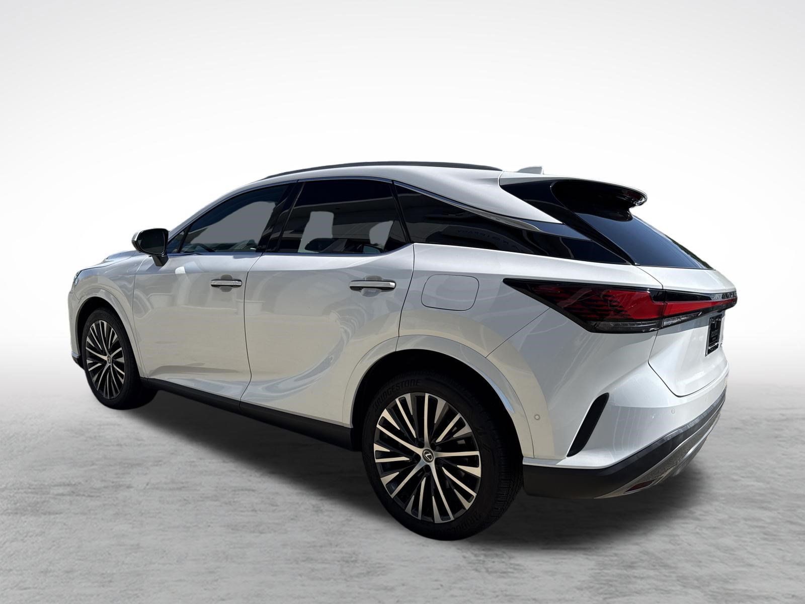 Used 2024 Lexus RX 350 Premium Plus w/ Convenience Package AWD/4WD image 2