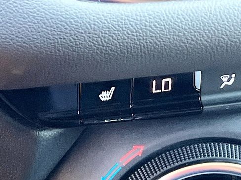 Used 2025 Chevrolet Blazer LT image 19