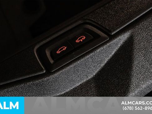 Used 2022 BMW X7 xDrive40i w/ M Sport Package image 52