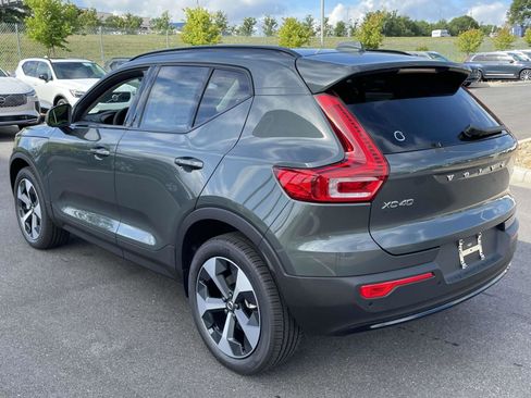New 2026 Volvo XC40 B4 Core w/ Climate Package image 5