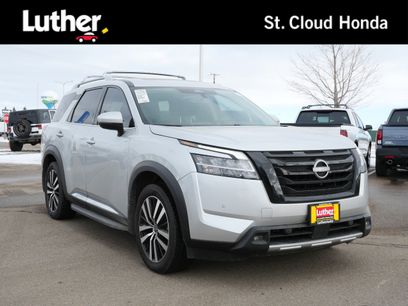 Used 2023 Nissan Pathfinder Platinum w/ Lighting Package (N93)