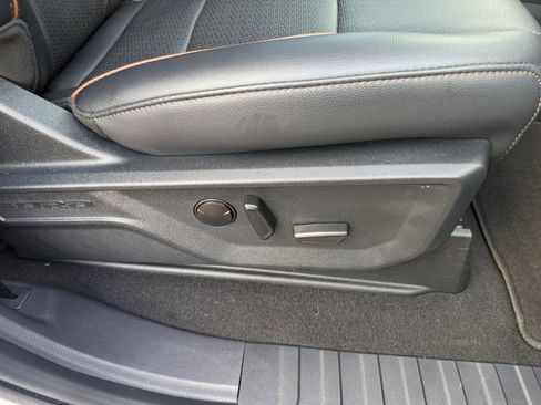 Certified 2025 Ford F250 Lariat w/ Lariat Ultimate Package image 31