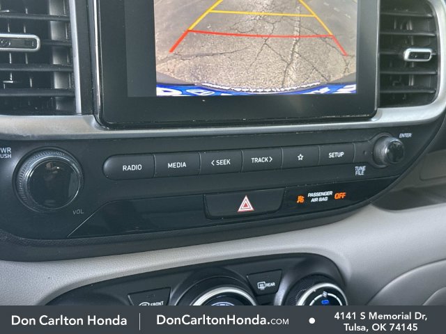 Used 2025 Hyundai Venue SEL FWD image 20