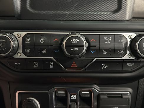 Used 2020 Jeep Wrangler Unlimited Sport S image 22