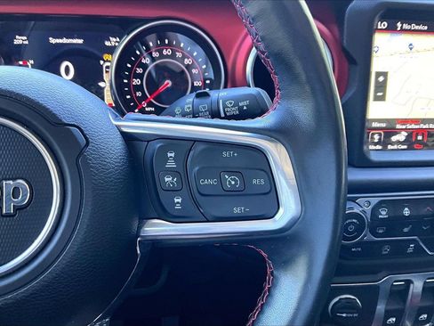 Used 2021 Jeep Wrangler Rubicon AWD/4WD image 28