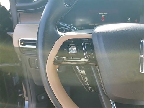 Used 2022 Lincoln Corsair Reserve w/ Equipment Group 201A image 19