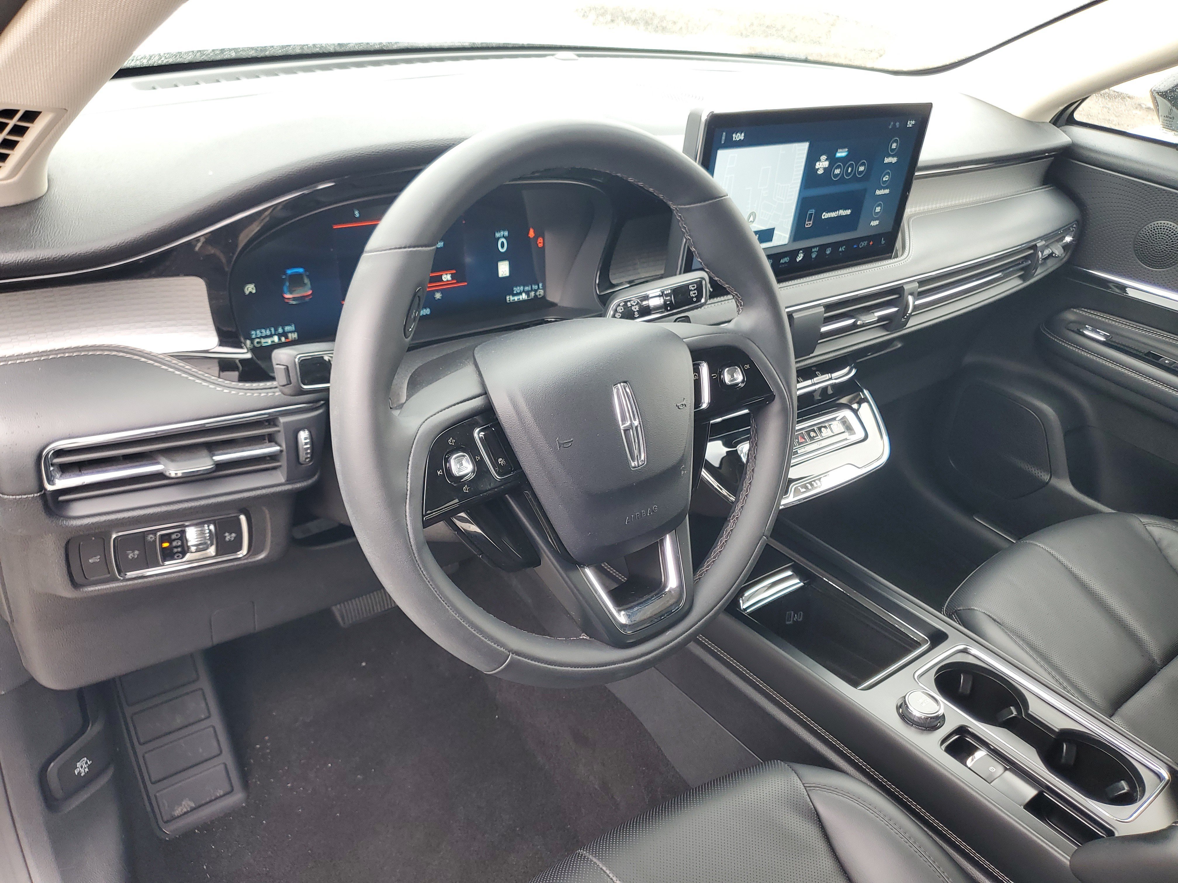 Certified 2023 Lincoln Corsair AWD w/ Equipment Group 101A image 13