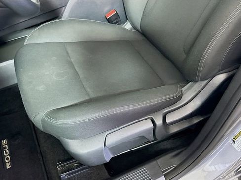 Used 2023 Nissan Rogue S image 20